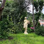 Art Maison Krumlov בית הארחה